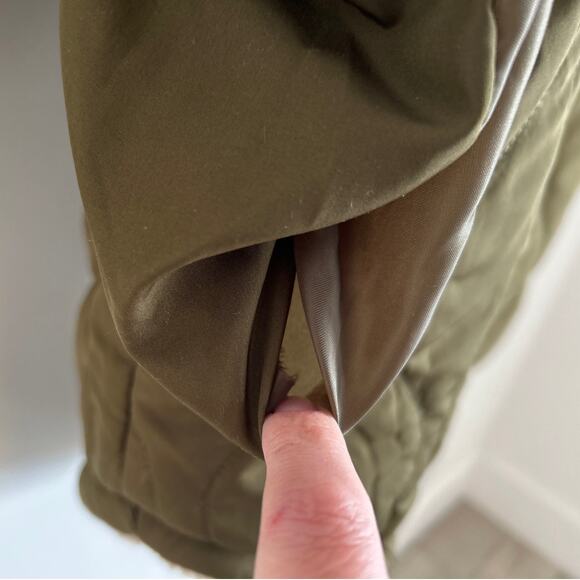 Dictionary Olive Sherpa-Lined Puffer Shacket w/ Faux Leather, Women’s Medium - Picture 6 of 6